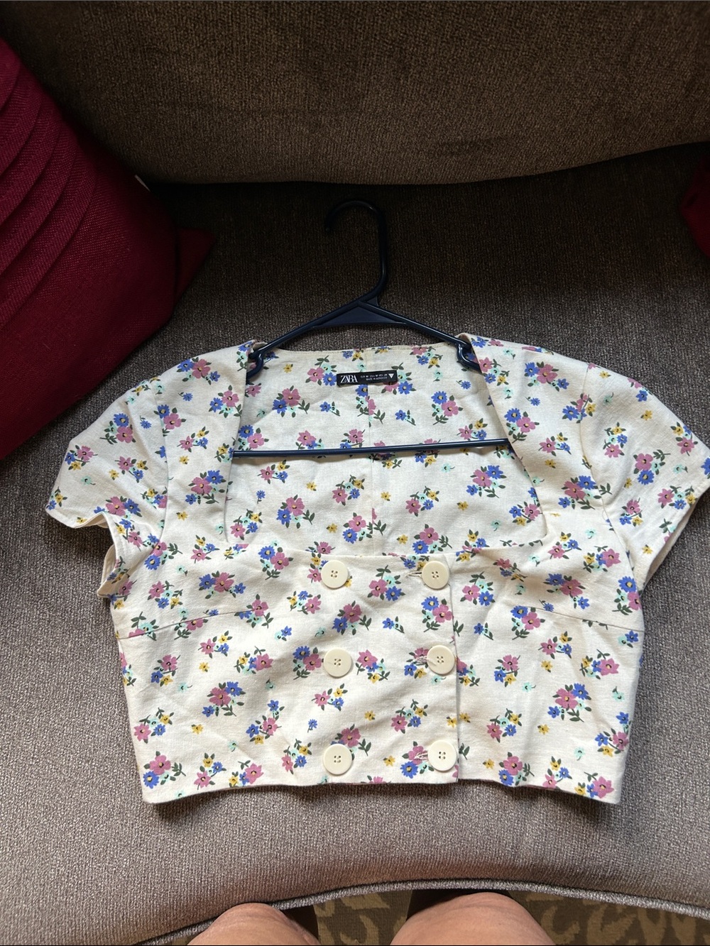 Zara Cream Floral Button-Front Crop Top